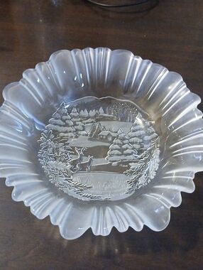Mikasa Bowl Frosted GlassClassic White Decorative Glass Bowl with Scenic Etching